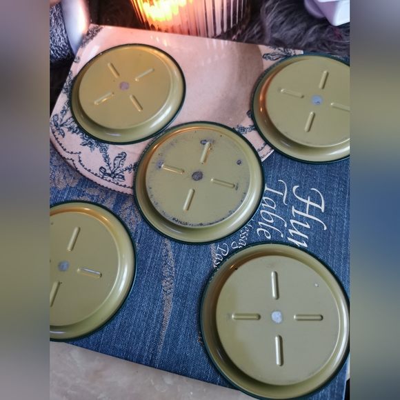 5Victorian coca cola coaster 1983. - Picture 8 of 9